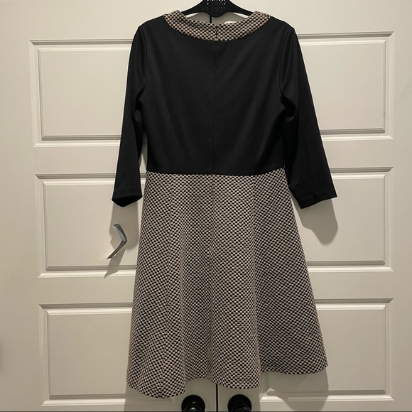London Times Jersey 3/4 Sleeve Colorblock Black and Tan Dress - Picture 2 of 5